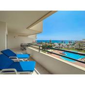 Luxury Apartment w/Stunning Sea Views, Walk Beach