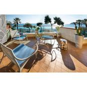 Luxury Beachfront Apartment Taormina Pool and Parking