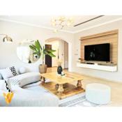 Luxury Contemporary 3 Bedroom Villa at Jumeirah Park District 6
