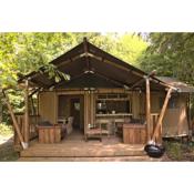 Luxury Safari Tent with Hot Tub in Ancient Woodland