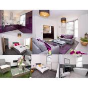 Luxury Spacious 3 Bed Apartment for up to 8 Guests