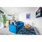 Luxury Two Bedroom Apartment - Parking - Smart TV - WIFI