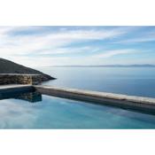 Luxury villa Ammos with a swimming pool overlooking the beach of Xyla on the island of Kea