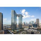 Magnificent Luxurious 2 BR with City Skyline & Sea View