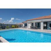 Maison recente de plain-pied avec piscine a La Plaine sur Mer