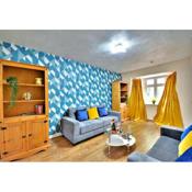 Manchester Townhouse by BEVOLVE - 4 bedrooms - Free Parking