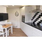 Modern 1 bed apartment 10 mins to Leeds City Cent