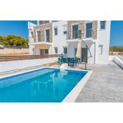Modern, Cheerful & Dream Catching Villa in Corinth