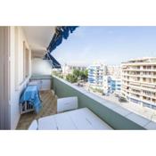 Modern flat with balcony at the heart of Antibes - Welkeys