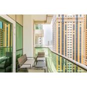 Nasma Luxury Stays - Elegant Retreat With Terrace Near Marina Walk