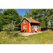 Nice cottage with a lake view in Tolg, Smaland