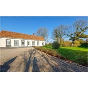 Nice home in Hesdin-lAbb with 3 Bedrooms