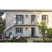 Nice home in Royan with 5 Bedrooms and WiFi