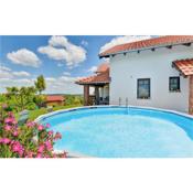 Nice home in Varazdinske Toplice with WiFi, Outdoor swimming pool and 2 Bedrooms