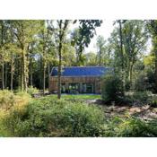 NIEUW Eco design bosvilla met sauna en xl tuin