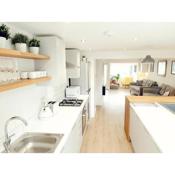 NR RHOSNEIGR-3 BED-STYLISH-RE-FURBISHED HOLIDAY HOME