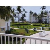 Oceanfront Playa Turquesa with highspeed Wi-Fi, pools, oceanview
