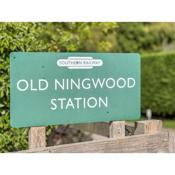 Old Ningwood Station