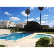 One bedroom appartement at Portimao 300 m away from the beach with sea view shared pool and furnished balcony