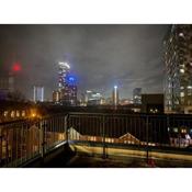 Penthouse Private Room - TOP RATED - GREAT LOCATION