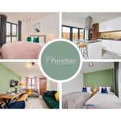 Perfect for Groups and Contractors Five Bedroom House By PureStay Short Lets & Serviced Accommodation Manchester