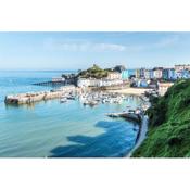 Pieces of Eight - 2 Bedroom Apartment - Tenby - (Windsor House)