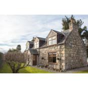 Pilmuir - homely country cottage near Aviemore