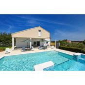 Poolincluded Holiday Home Anima