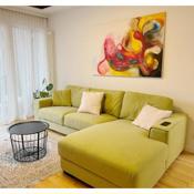 Prime Comfort Apartment with Balcony & Free Parking