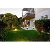 Private Garden house in Panorama- lux accommodation