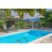 Private villa close to Famous Myrtos beach with private boat!