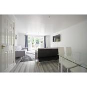 Remarkable 3-Bed House in Maidstone villa
