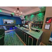 Rendezvous Bar & Rooms - ADULTS ONLY