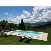 Restful Holiday Home in Acqualagna with Swimming Pool