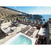 Sea view apartment in Taormina with bubble bath