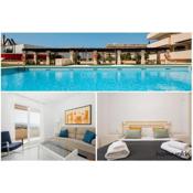 Sea view apartment in the center of puerto Banús and private parking