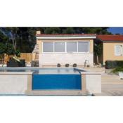Seaside family friendly house with a swimming pool Cove Smokvina, Brac - 18003