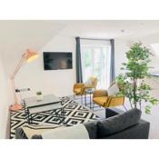 Shield Penthouse Loft - 2 Bedroom Luxe Large Apartment