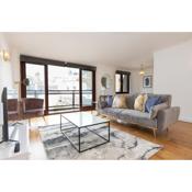 Spacious 1 Bed Mayfair Apartment with Balcony