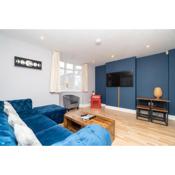 Spacious 2 bed Southville flat near Harbourside