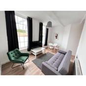 Spacious modern apartment. Centre of Southwell.