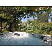 Spring Gardens Retreat And Spa Private hottub,Sauna,Massage