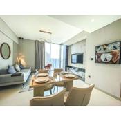 STAY Delightful 2 Bedroom Holiday Home with Creek Views near Burj Khalifa