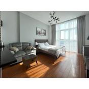 Studio Apartment in the Heart of JVT - Amazing and Convenient