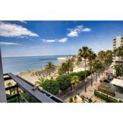 Stunning Apartment on the Beachfront with Sea Views in Marbella Center.