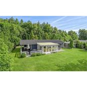 Stunning home in Grenaa with 4 Bedrooms and WiFi