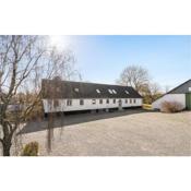 Stunning Home In Hjslev With Wifi And 7 Bedrooms 2
