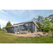 Stunning home in Højby w/ Sauna and 4 Bedrooms