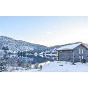Stunning home in Masfjordnes with 6 Bedrooms and WiFi
