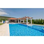 Stunning home in Prolozac with 4 Bedrooms, Sauna and Jacuzzi